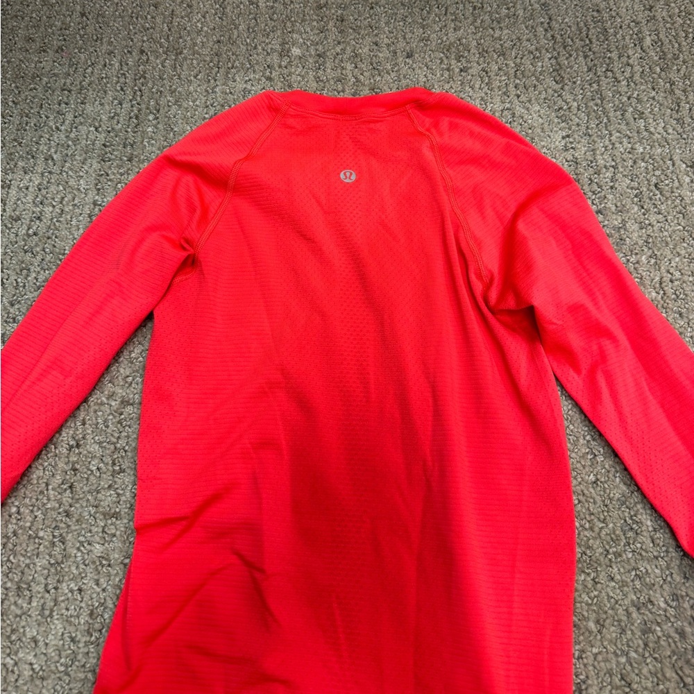 Lululemon Swiftly Tech Long-Sleeve 2.0, Size 2